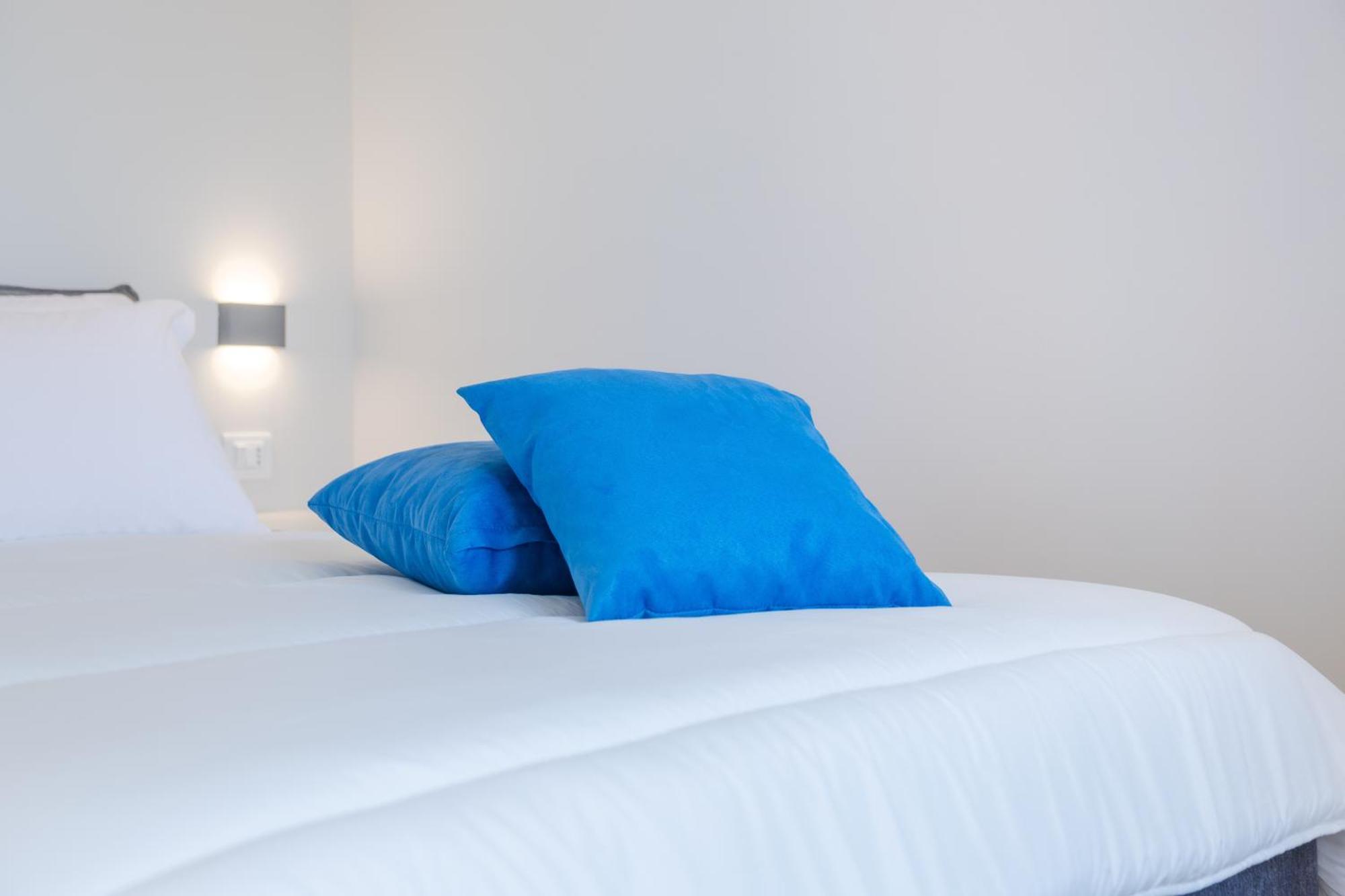 C8 Apartments อัสตี ภายนอก รูปภาพ