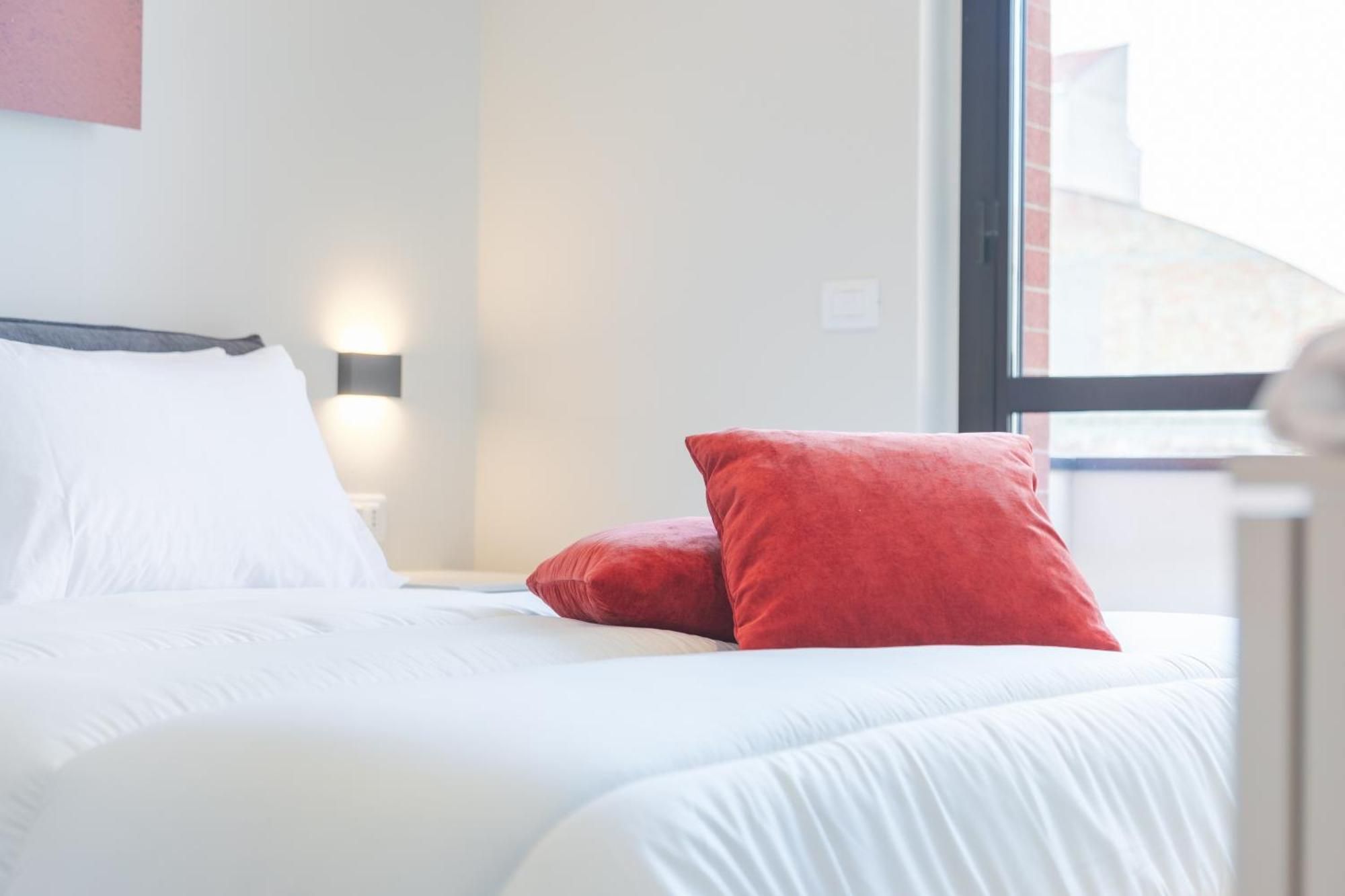 C8 Apartments อัสตี ภายนอก รูปภาพ